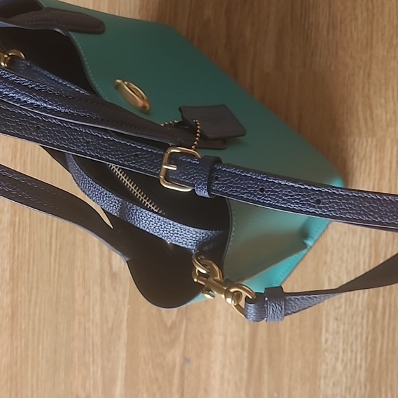 Coach Crossbody Tote Bag - Picture 9 of 11